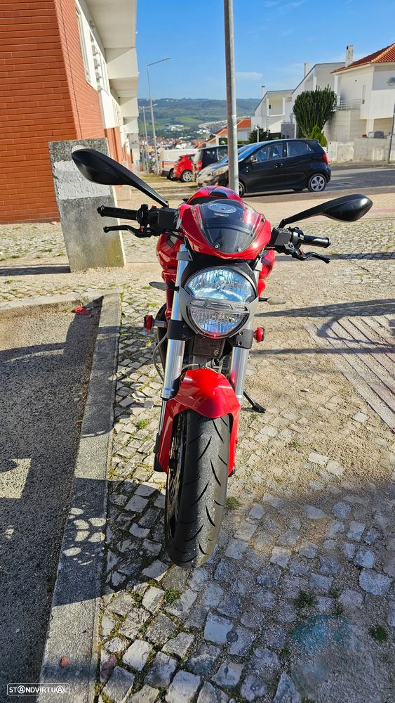 Ducati Monster 696+ - 4