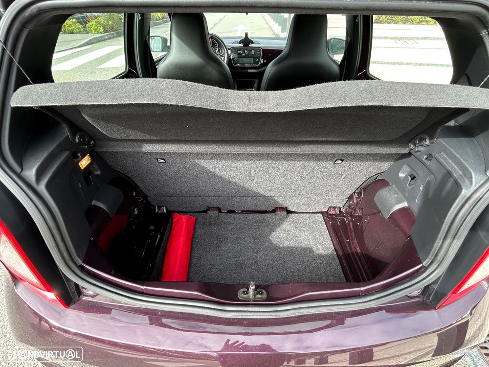 SEAT Mii 1.0 Ecomotive by Cosmopolitan - 19