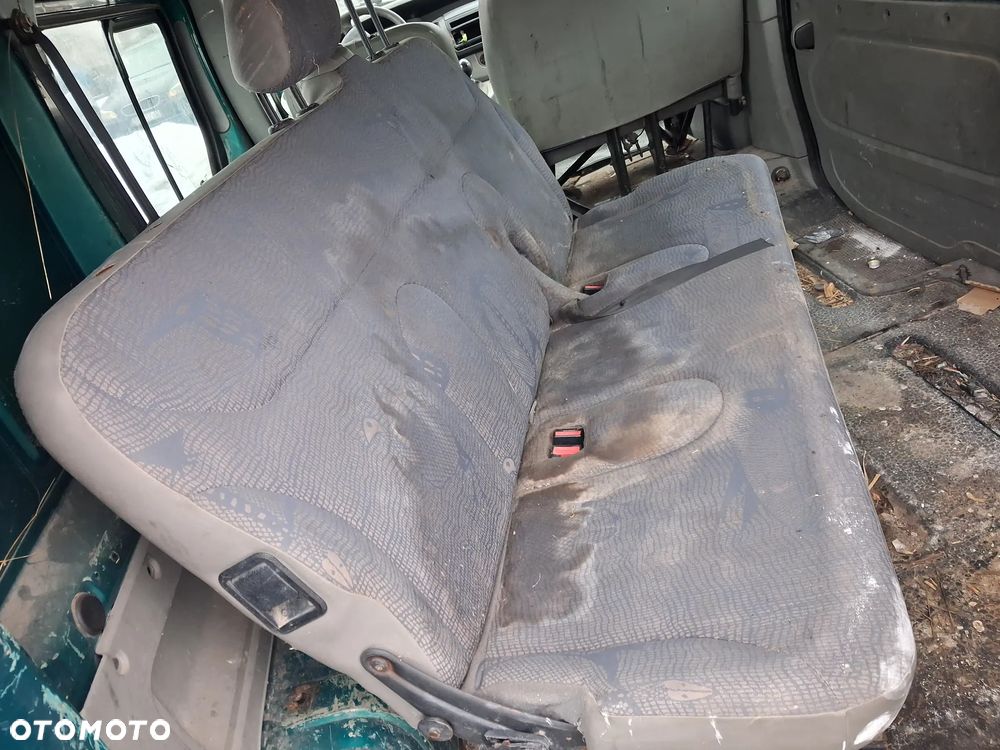 Renault Traffic I Opel Vivaro 01-07 silnik kompletny 1.9 DCi F9Q 101KM F9Q760 skrzynia biegów 6 biegów PK6 375 drzwi maska klapa błotnik lampa lusterko szyba czołowa drzwi tył tylne zamek listwa atrapa podstawa czujnik przewód wiązka rura turbina intercooler lewarek maglownica zwrotnica zacisk podstawa stopień manetka panel wyświetlacz ramka boczek fotel ława pas pompa sterownik moduł felga sanki belka mechanizm NA CZĘŚCI WSZYSTKIE CZĘŚCI - 22