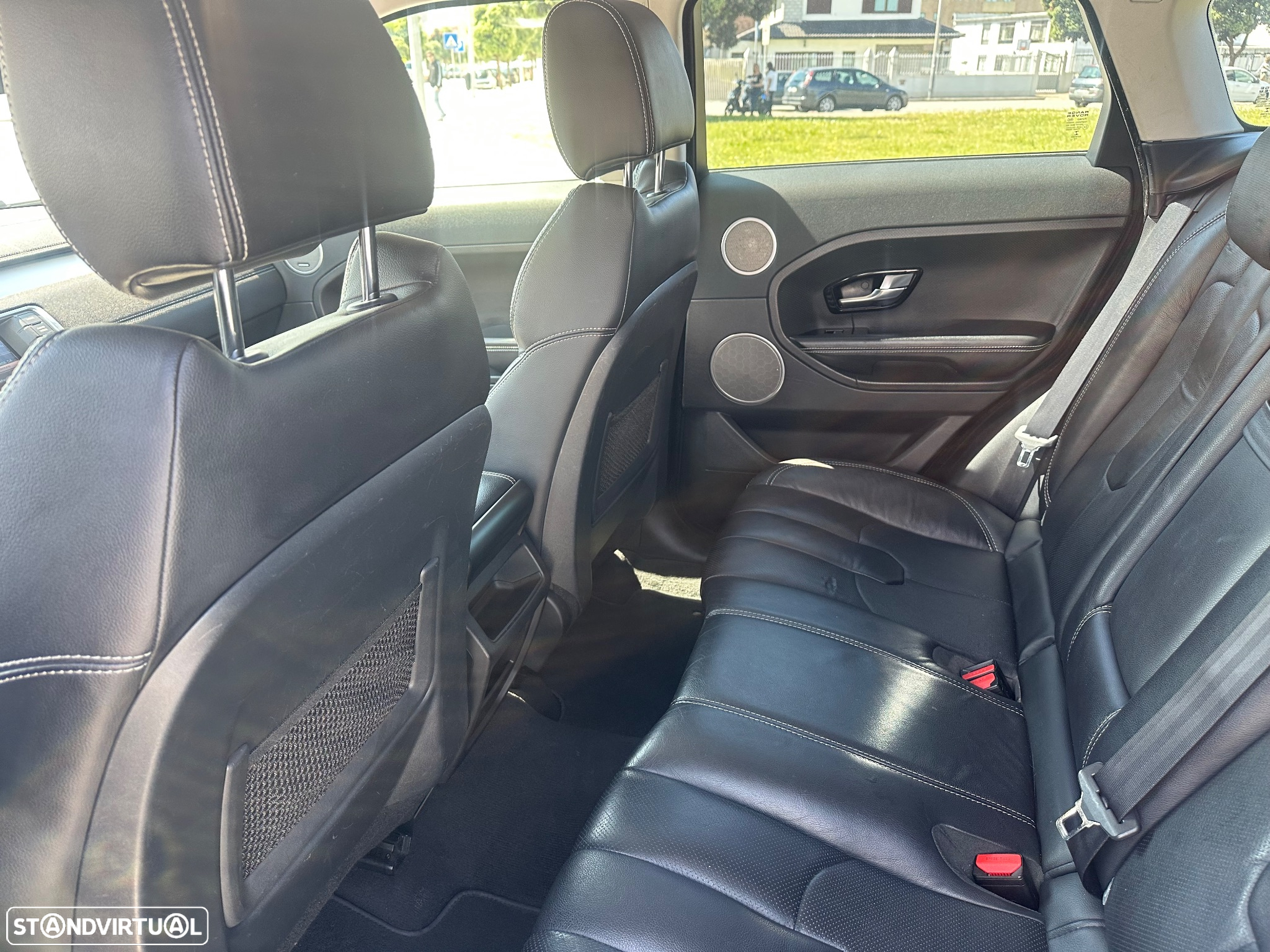 Land Rover Range Rover Evoque 2.2 SD4 Prestige Auto - 8