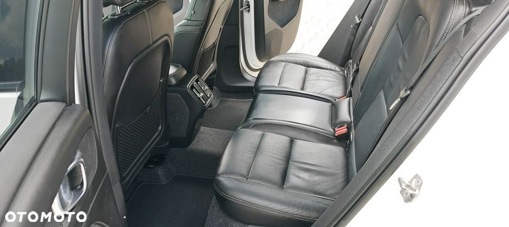 Volvo XC 40 - 9