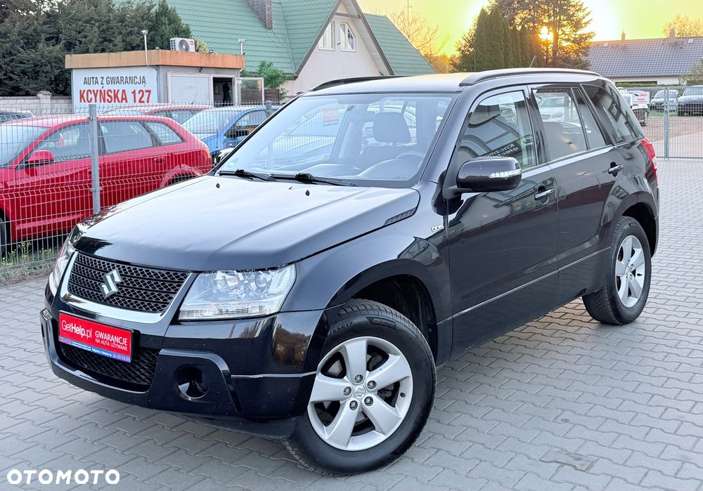Suzuki Grand Vitara 1.9 DDiS Club DPF Family - 32