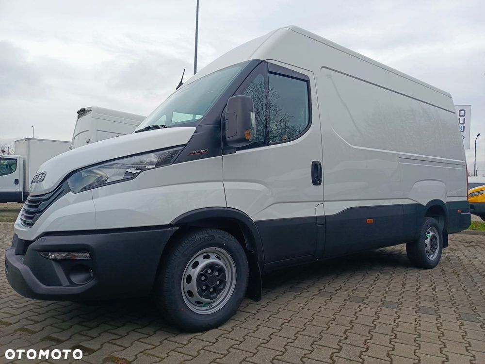 Iveco Daily 35S18HV 12M3 dostępny od ręKi - 2