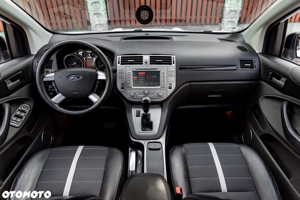 Ford Kuga 2.5 4x4 Titanium - 22