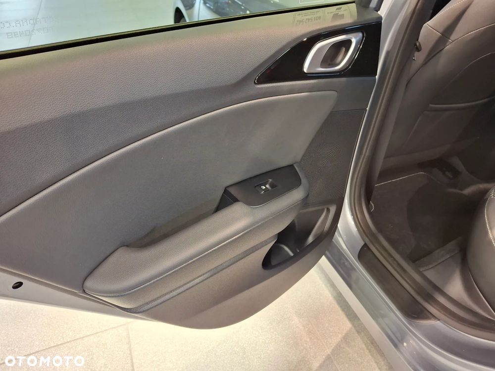 Kia Ceed 1.5 T-GDI Tribute DCT - 19