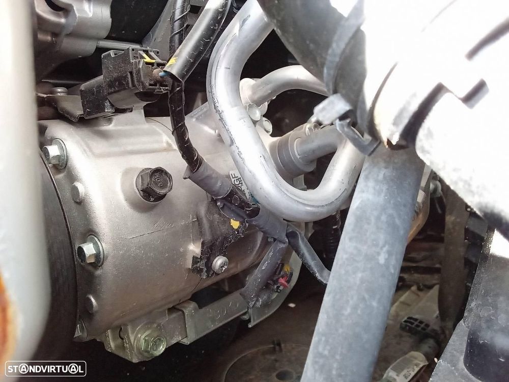 COMPRESSOR DE AR CONDICIONADO MAZDA CX-30 - 1