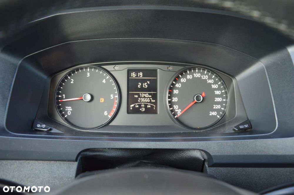 Volkswagen Transporter - 18