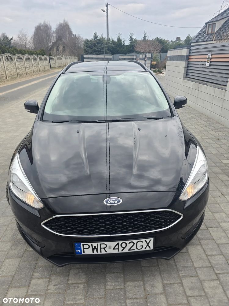 Ford Focus 1.5 EcoBoost STart-Stopp-System TITANIUM - 4