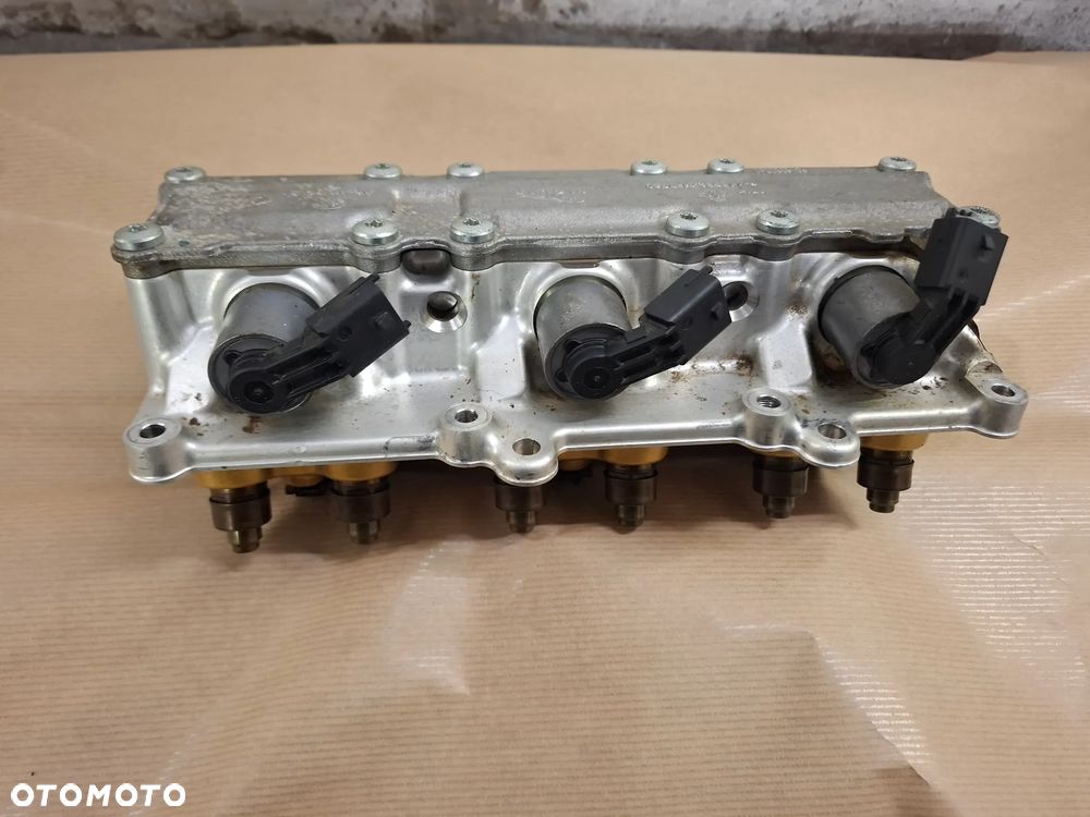 LAND ROVER DEFENDER 3.0 SC BLOK ZAWOROWY J6P3-6C079-CB - 1