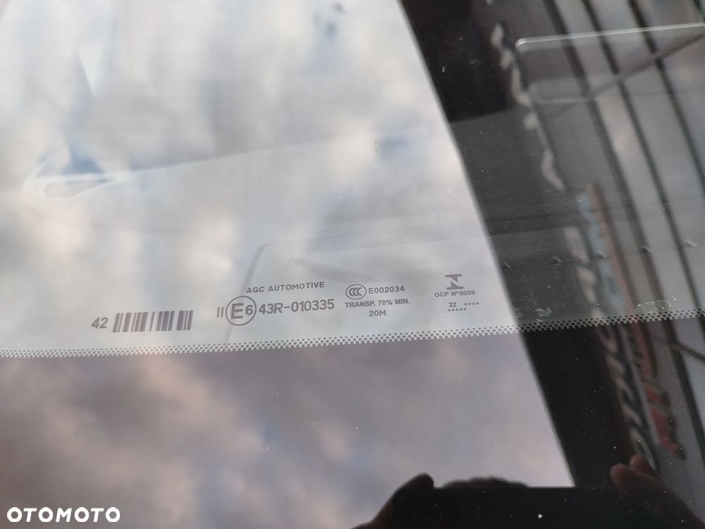 Peugeot 208 PureTech 100 GT - 27