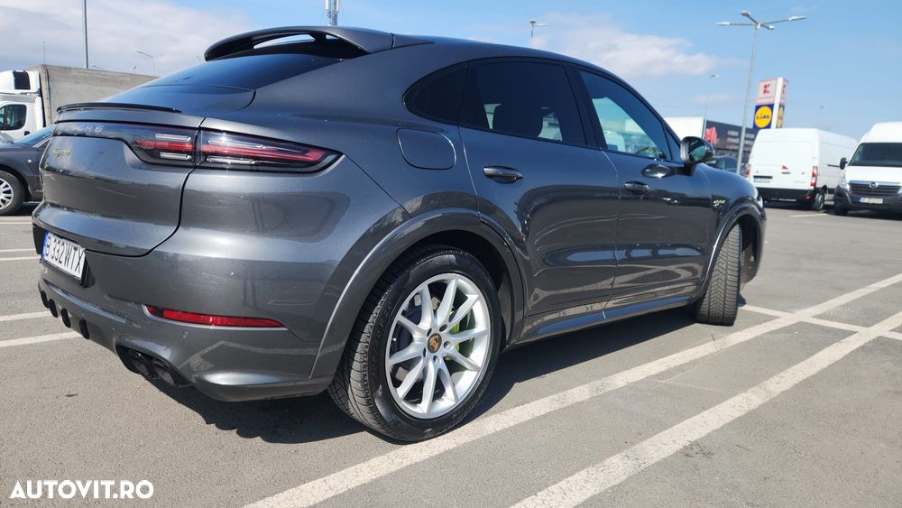 Porsche Cayenne Standard - 2