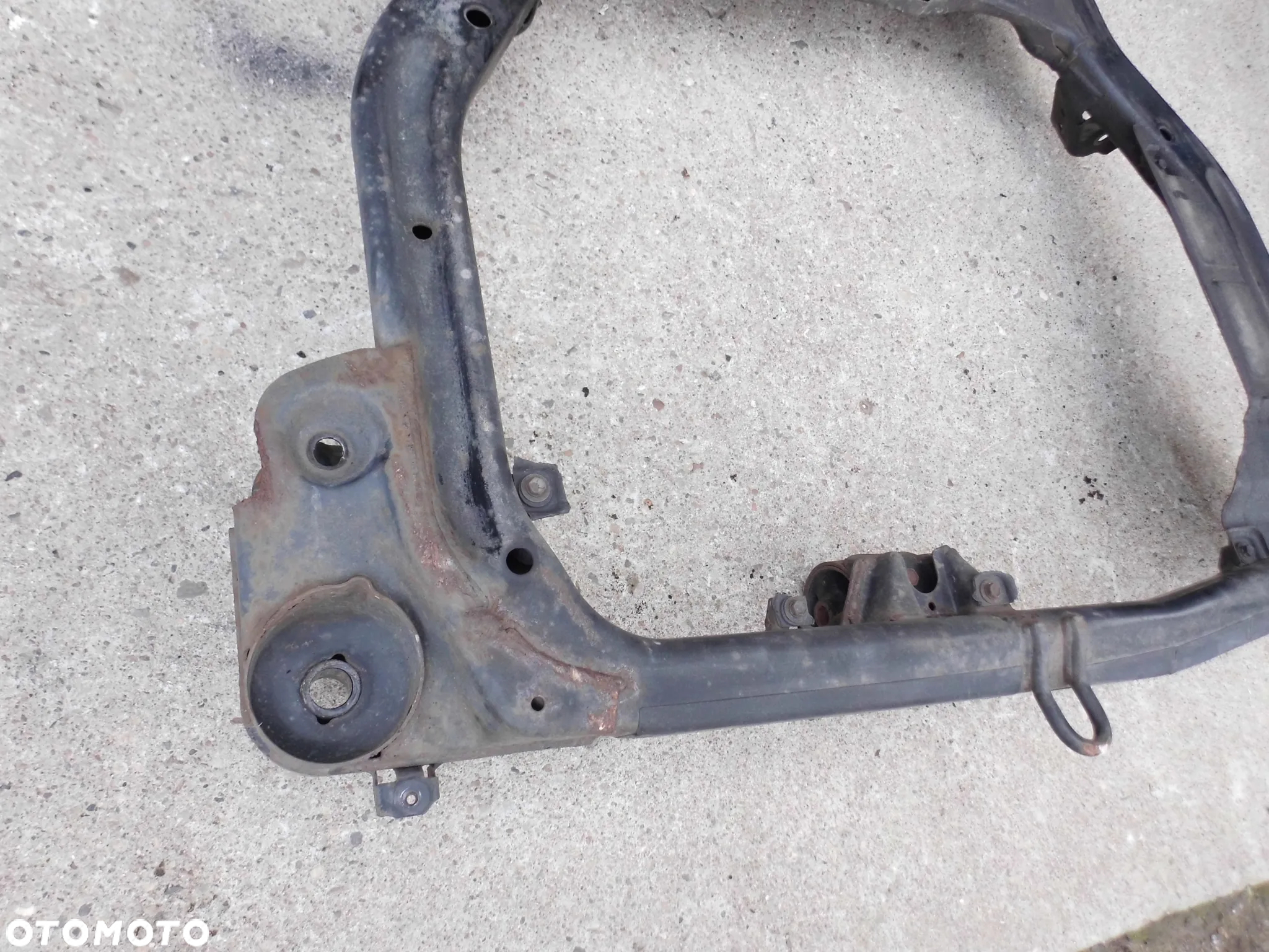 TRAWERSA SANKI WÓZEK ZAWIESZENIE SILNIKA 62405-2L000 HYUNDAI I30 I LIFT KIA CEED I 1.4 1.6 16V PRZEDNIE ORYGINAŁ SPRAWNE - 7