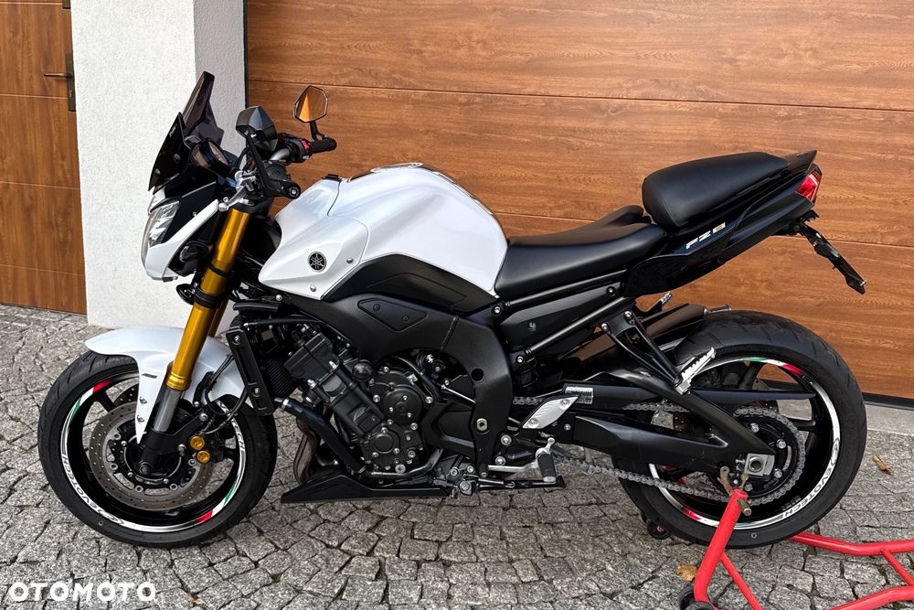 Yamaha FZ8 - 20