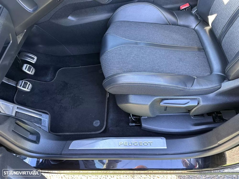 Peugeot 5008 1.2 PureTech GT Line - 27