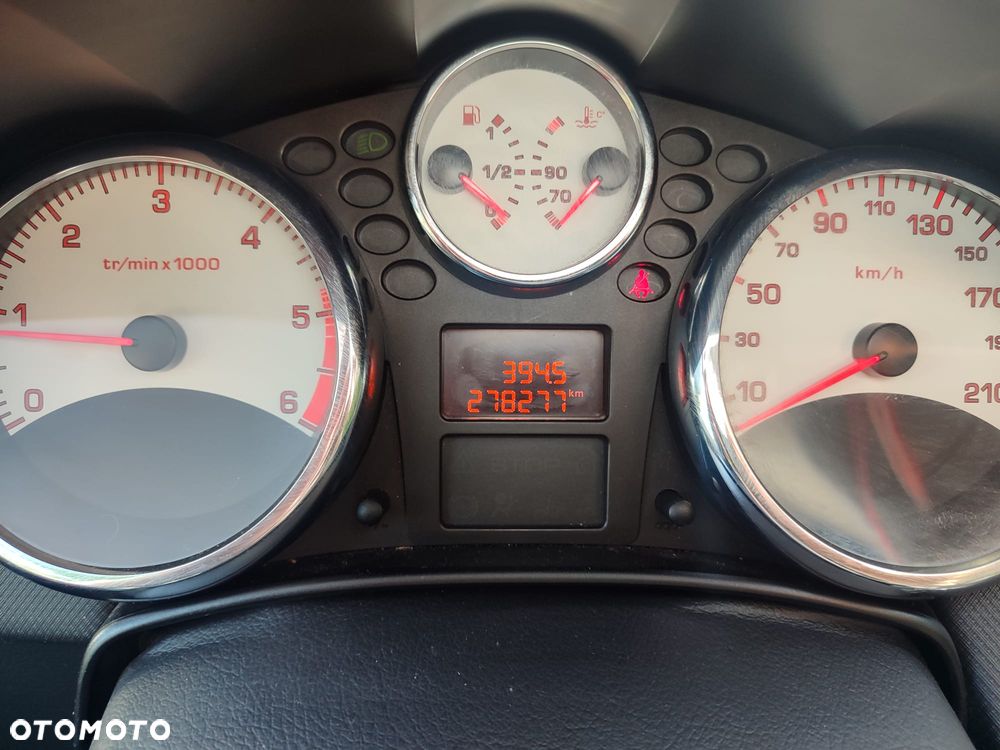 Peugeot 207 1.6 HDi Presence Euro5 - 11