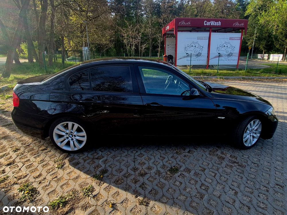 BMW Seria 3 320i - 10
