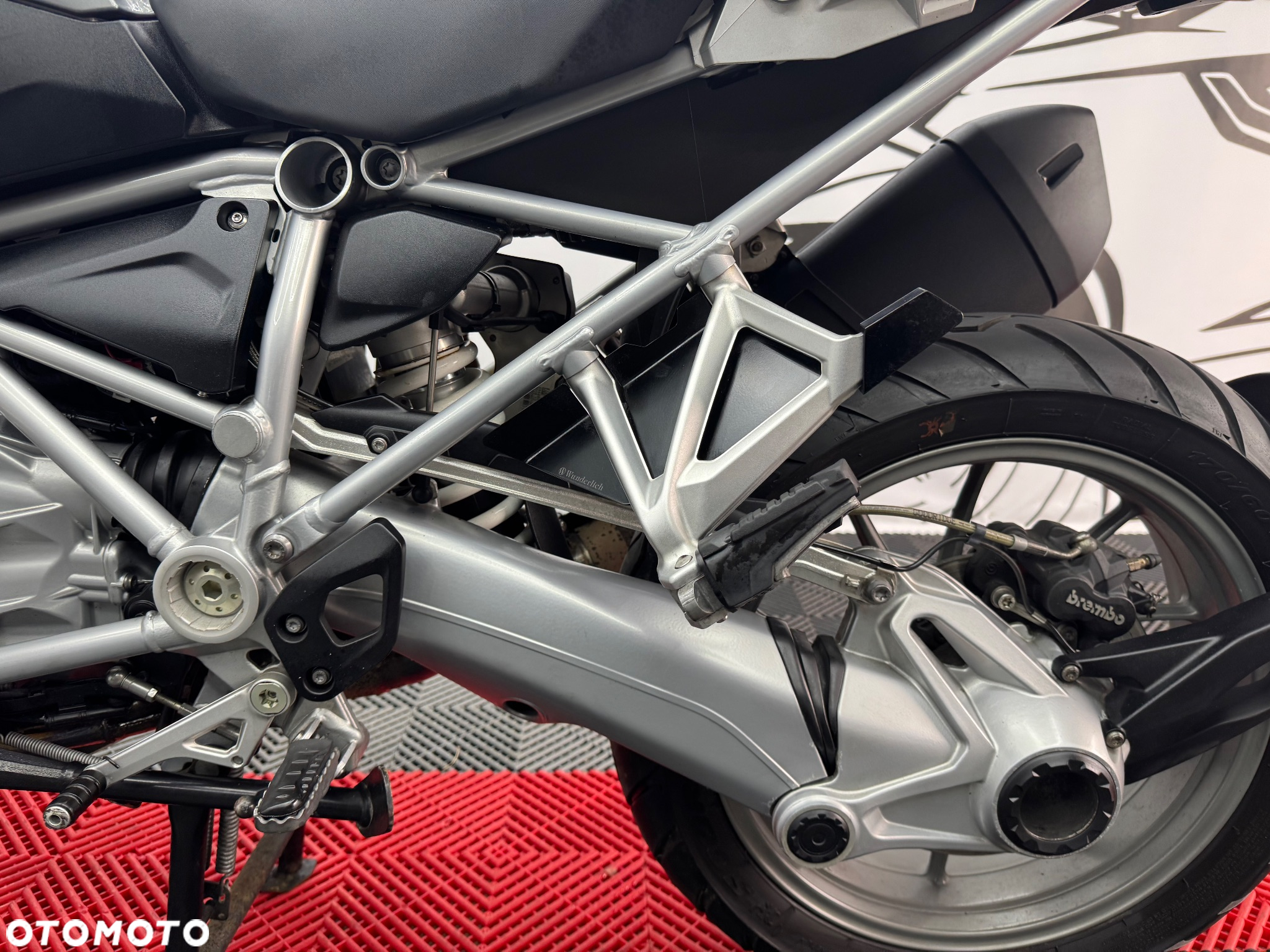 BMW R - 19