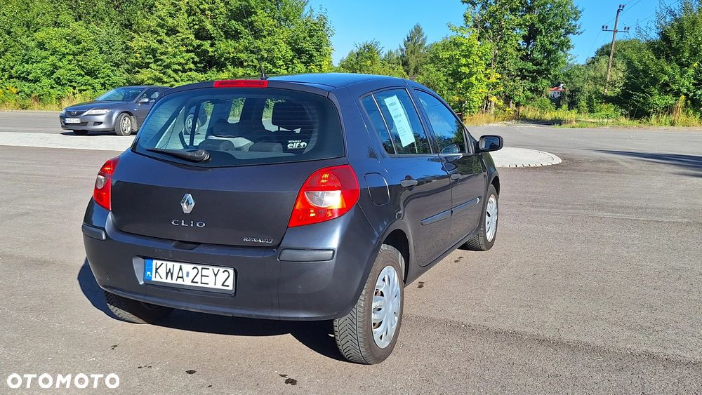 Renault Clio 1.5 dCi Dynamique - 5