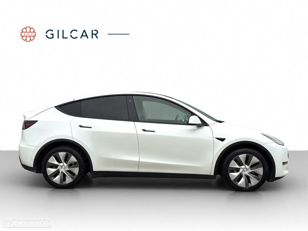 Tesla Model Y Long Range Dual Motor AWD - 17