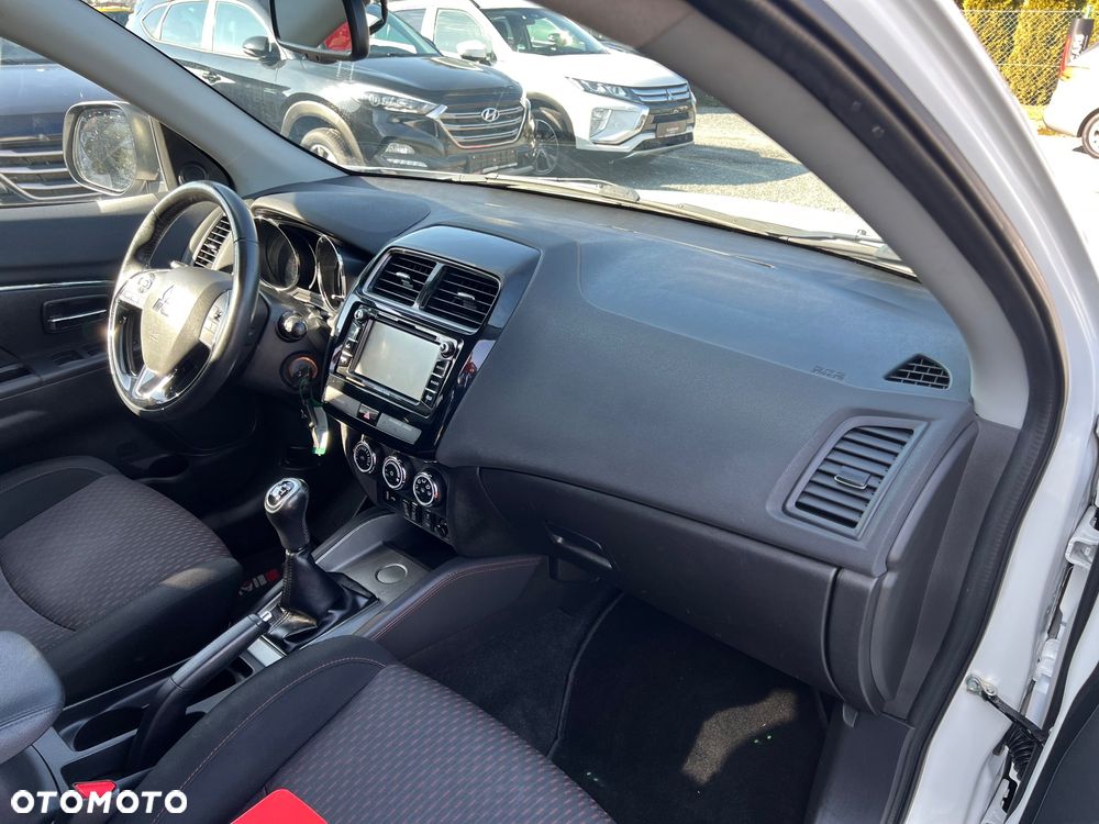 Mitsubishi ASX 1.6 2WD Diamant Edition - 12