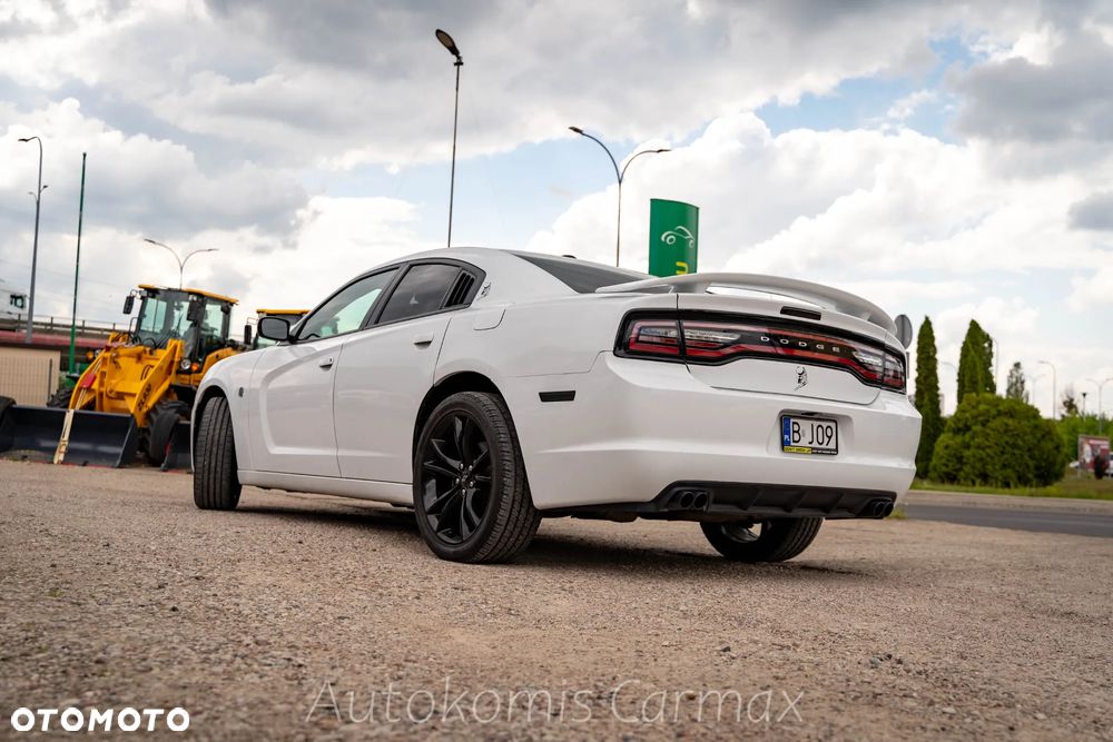 Dodge Charger - 11