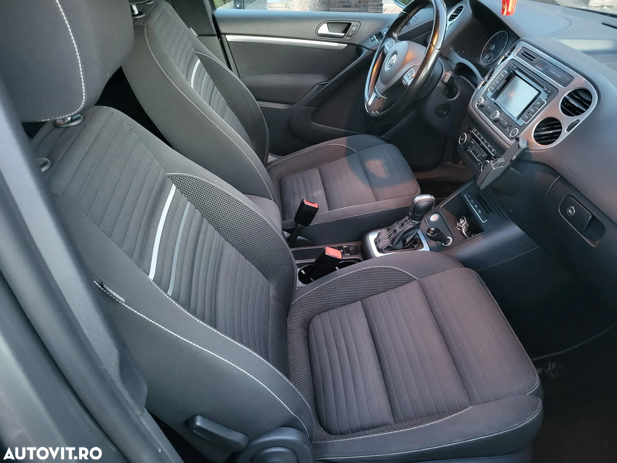 Volkswagen Tiguan - 11
