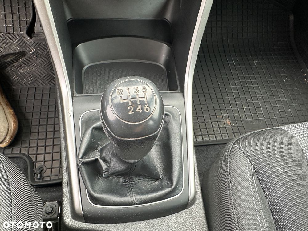 Hyundai i30 1.4 Classic + - 25