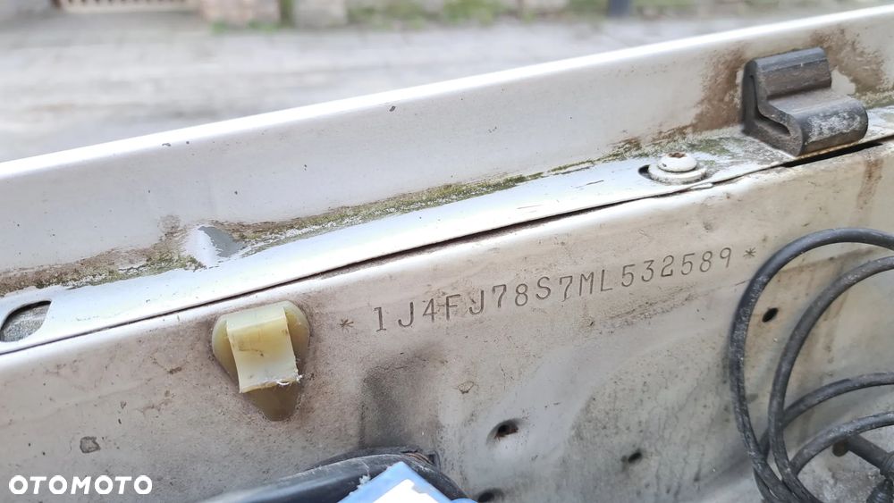 Jeep Cherokee 4.0 Limited - 25