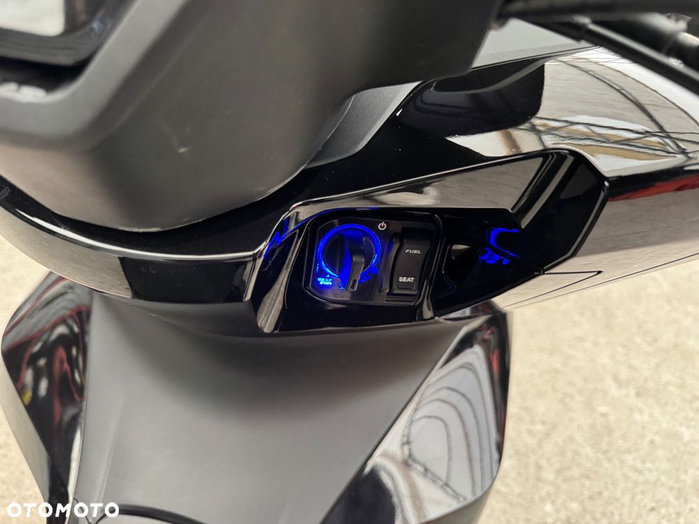 Honda PCX - 11