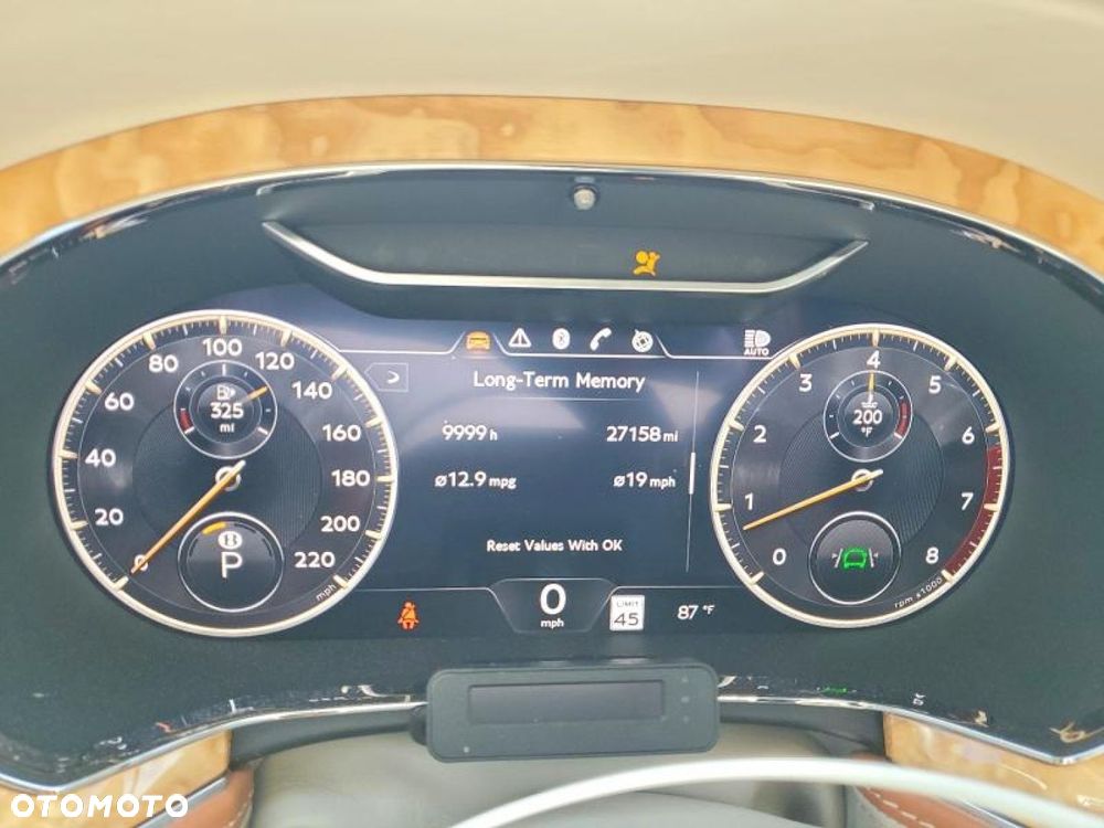Bentley Flying Spur - 11