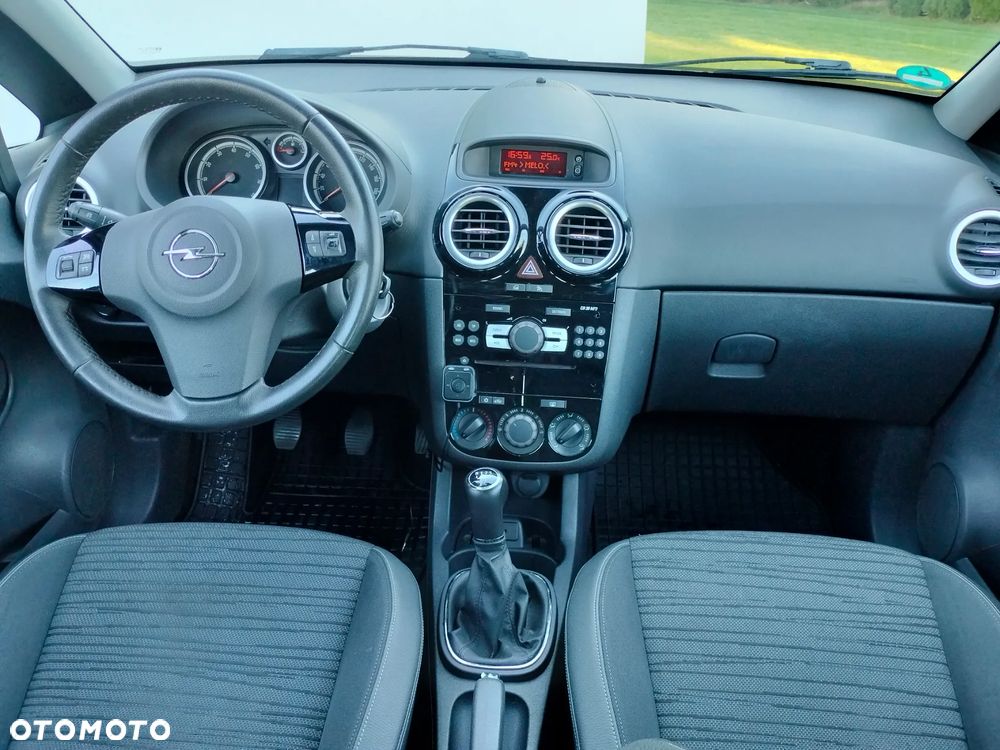 Opel Corsa - 24