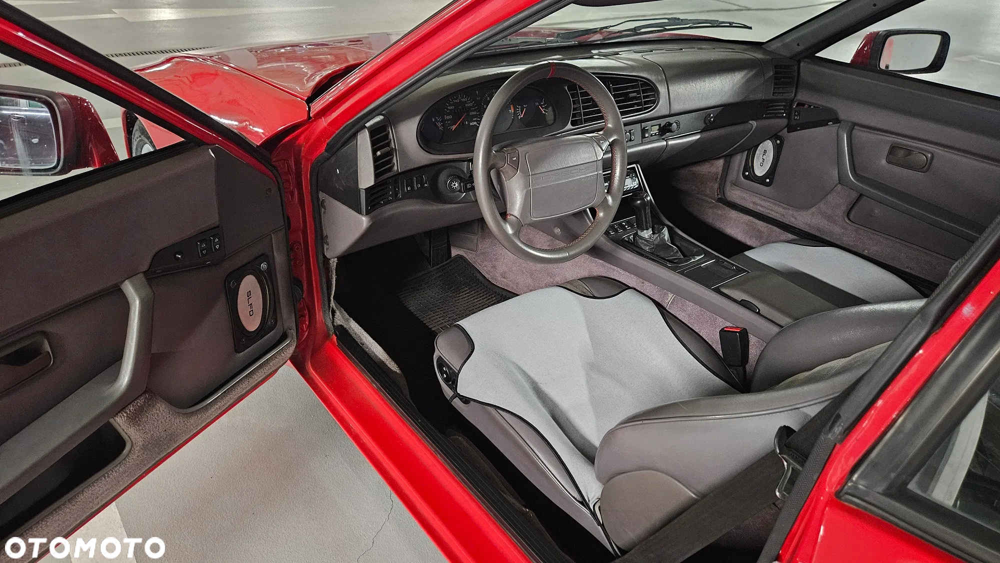 Porsche 944 - 12