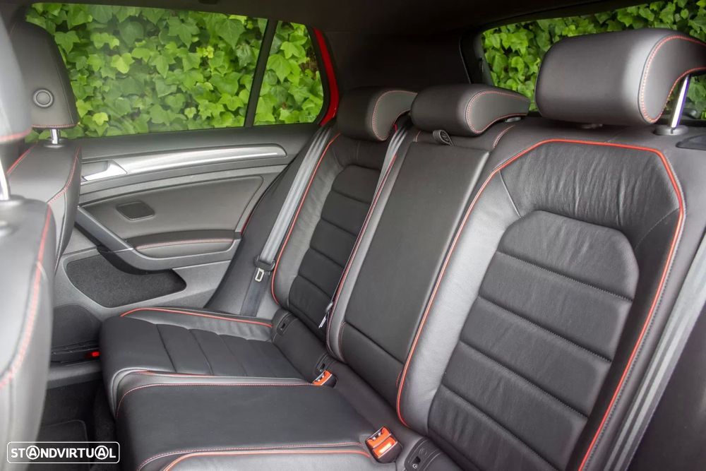 VW Golf 2.0 TSI GTI DSG - 14