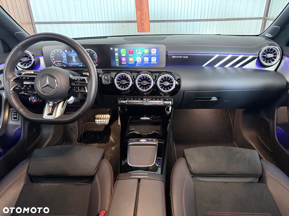 Mercedes-Benz CLA - 26