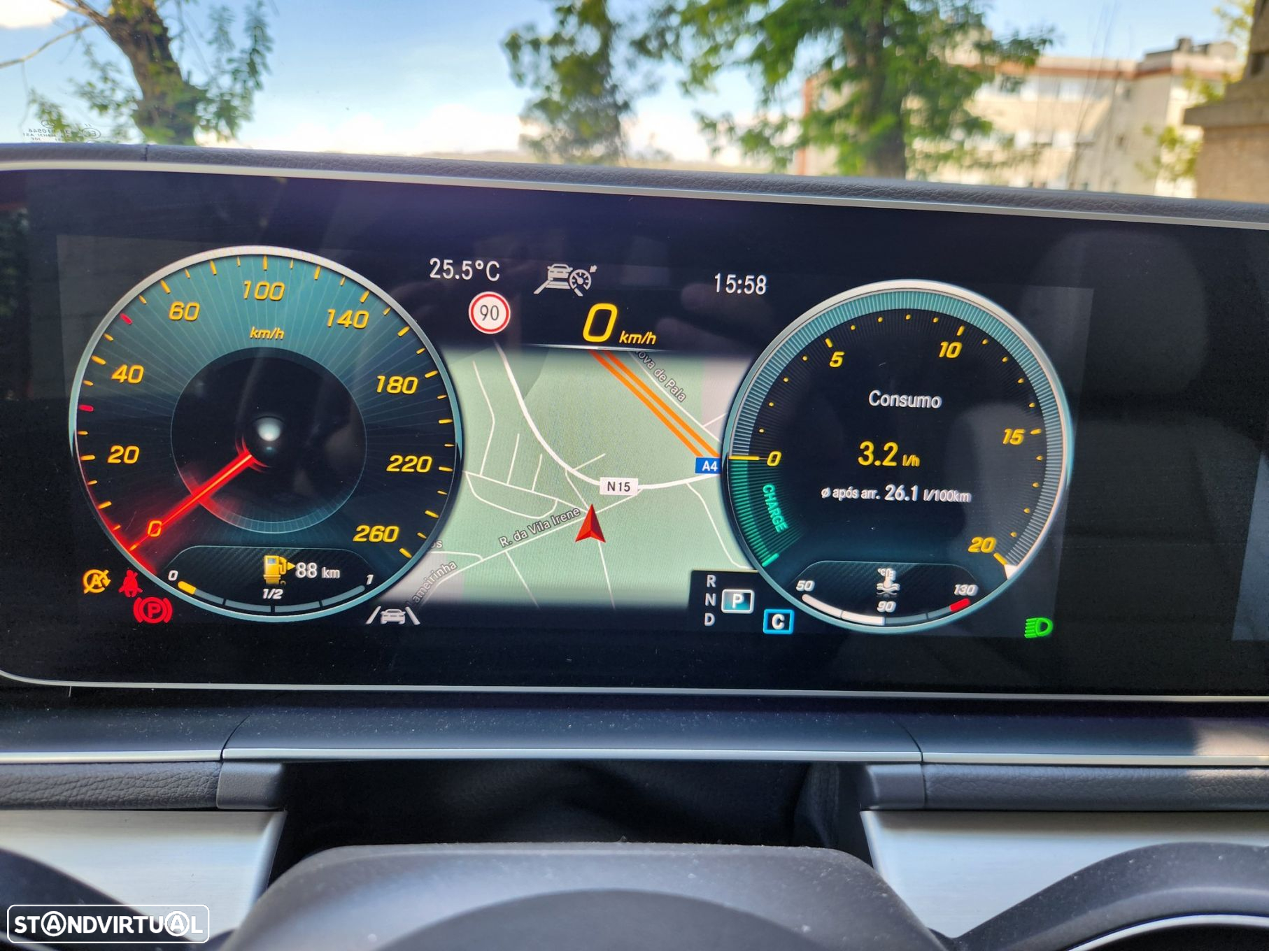 Mercedes-Benz GLE 300 d 4Matic - 24