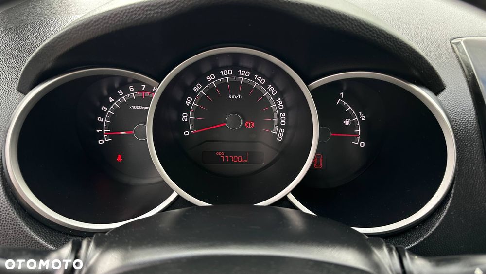 Kia Venga 1.4 CVVT Attract - 16