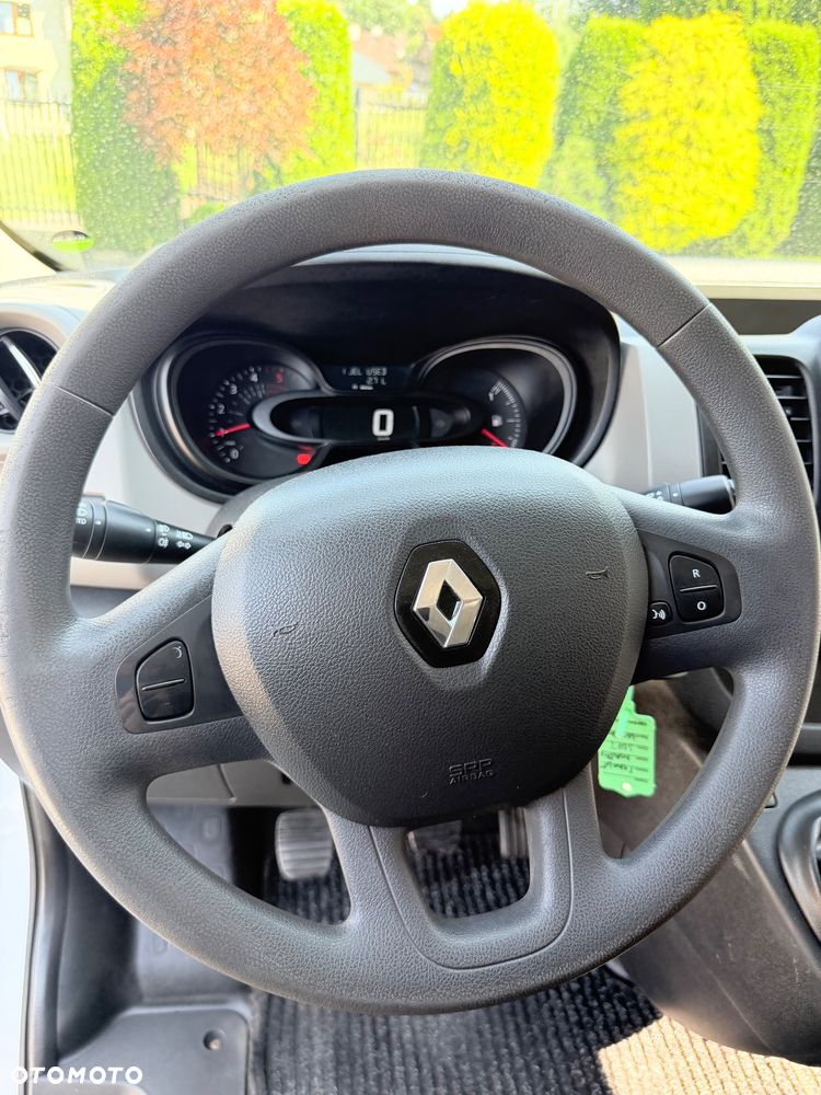 Renault Trafic - 21