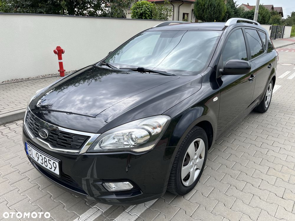 Kia Ceed - 1