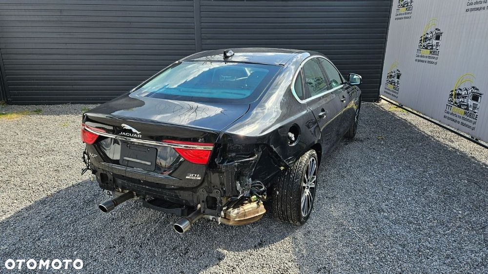 Jaguar XF - 29