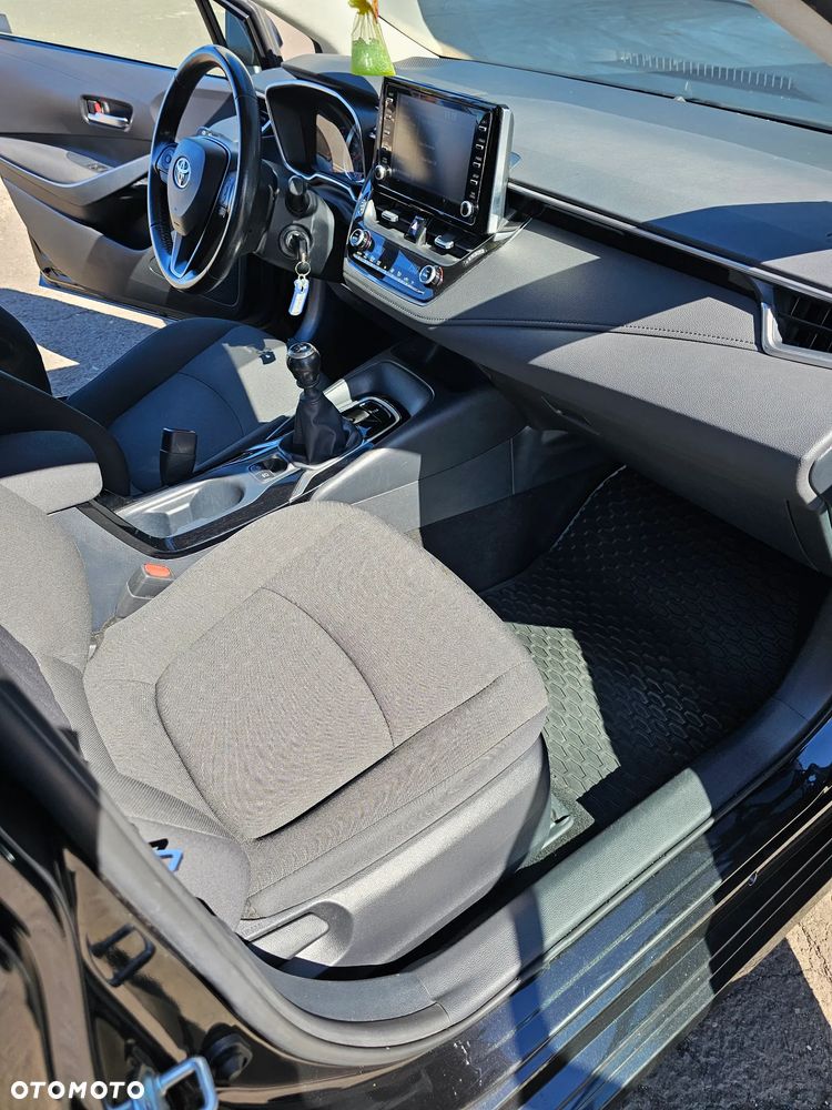 Toyota Corolla 1.6 Comfort - 22