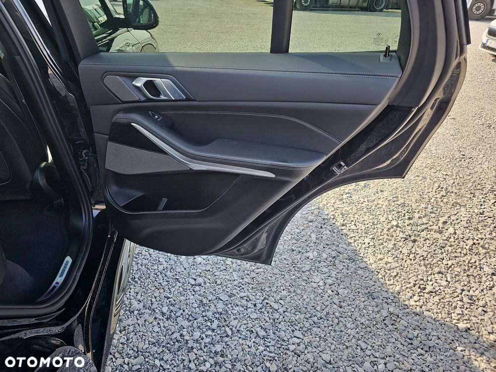 BMW X5 xDrive30d sport - 24