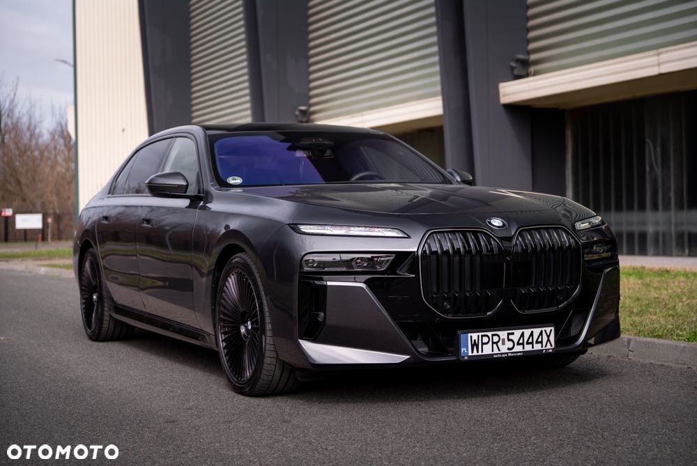 BMW Seria 7 740d xDrive mHEV Nero Lusso Edition sport - 2