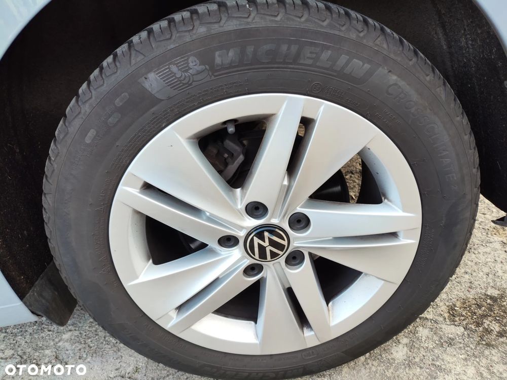 Volkswagen Golf 2.0 TDI SCR Life - 33