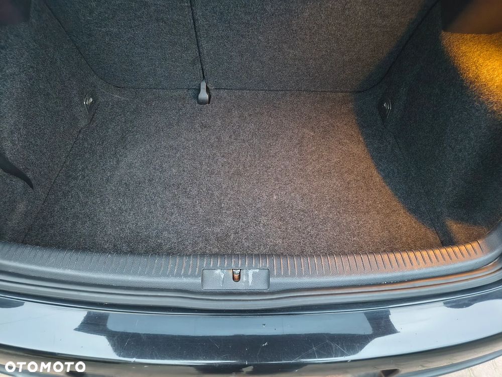 Volkswagen Golf 1.6 Edition - 10