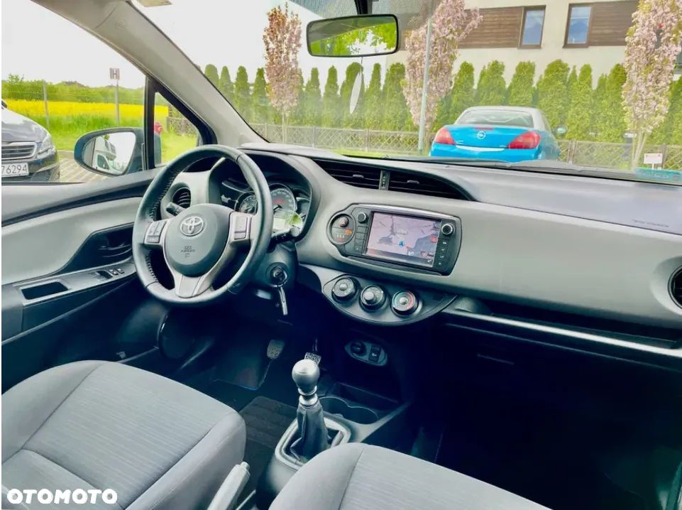 Toyota Yaris 1.33 Premium EU6 - 8