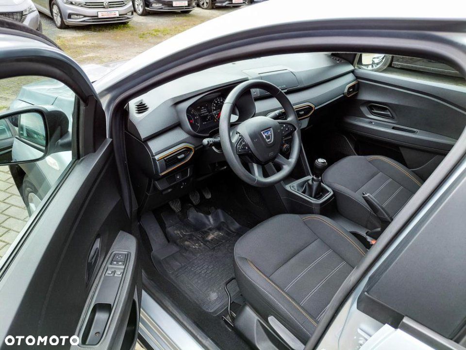 Dacia Sandero - 10