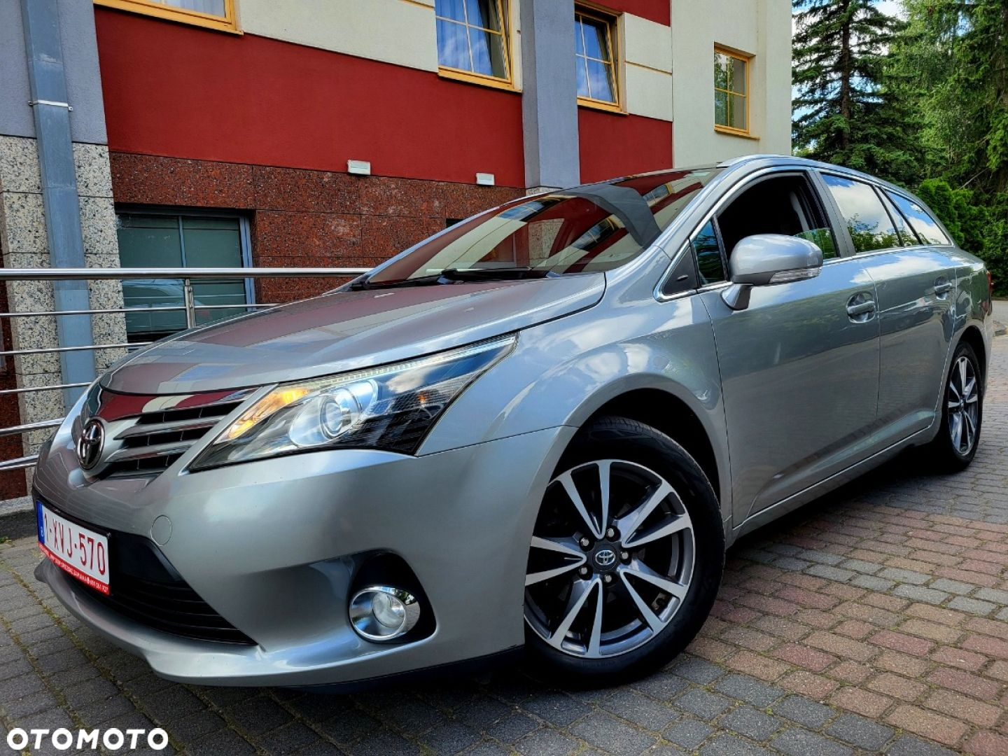 Toyota Avensis - 6