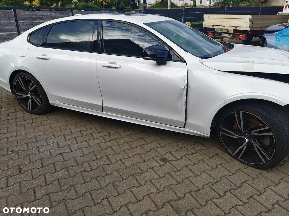 Volvo S90 T6 AWD R-Design - 4