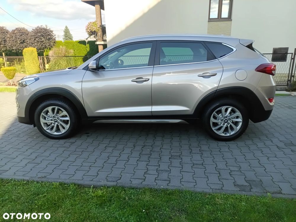 Hyundai Tucson blue 1.7 CRDi 2WD Style - 8
