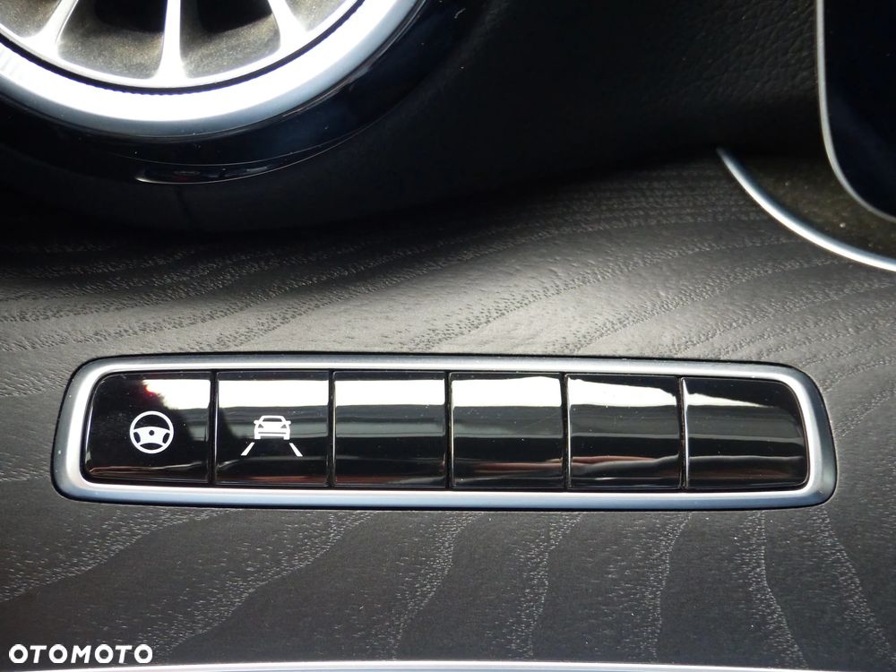 Mercedes-Benz Klasa E 200 9G-TRONIC AMG Line - 30
